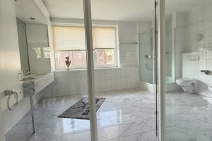 Großes_Badezimmer