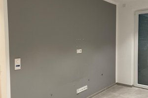 Gegenüberliegende Wand 