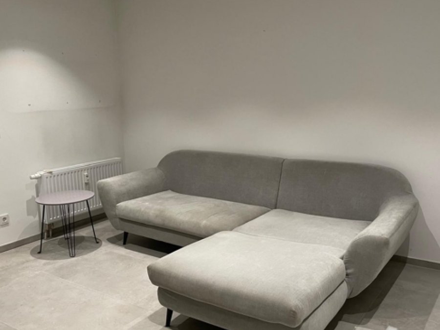 Top sanierte EG-Wohnung in SG-Ohligs mit unverbaubarer Lage

Nähe ehemaliger St.-Lukas-Klinik