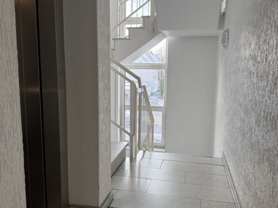 Gepflegte Praxisräume 

in SG-Ohligs Mitte

Für fast alle Fachgebiete geeignet